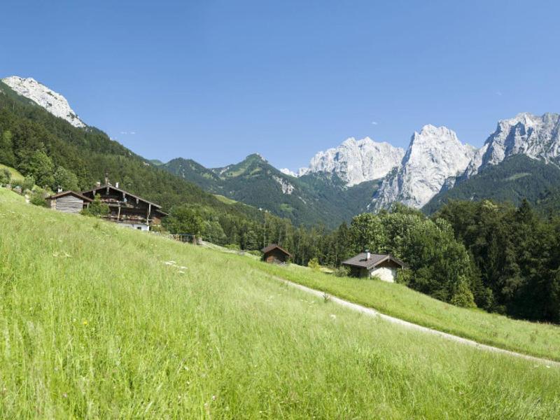 Hotel & Gasthaus Dresch Erl エクステリア 写真