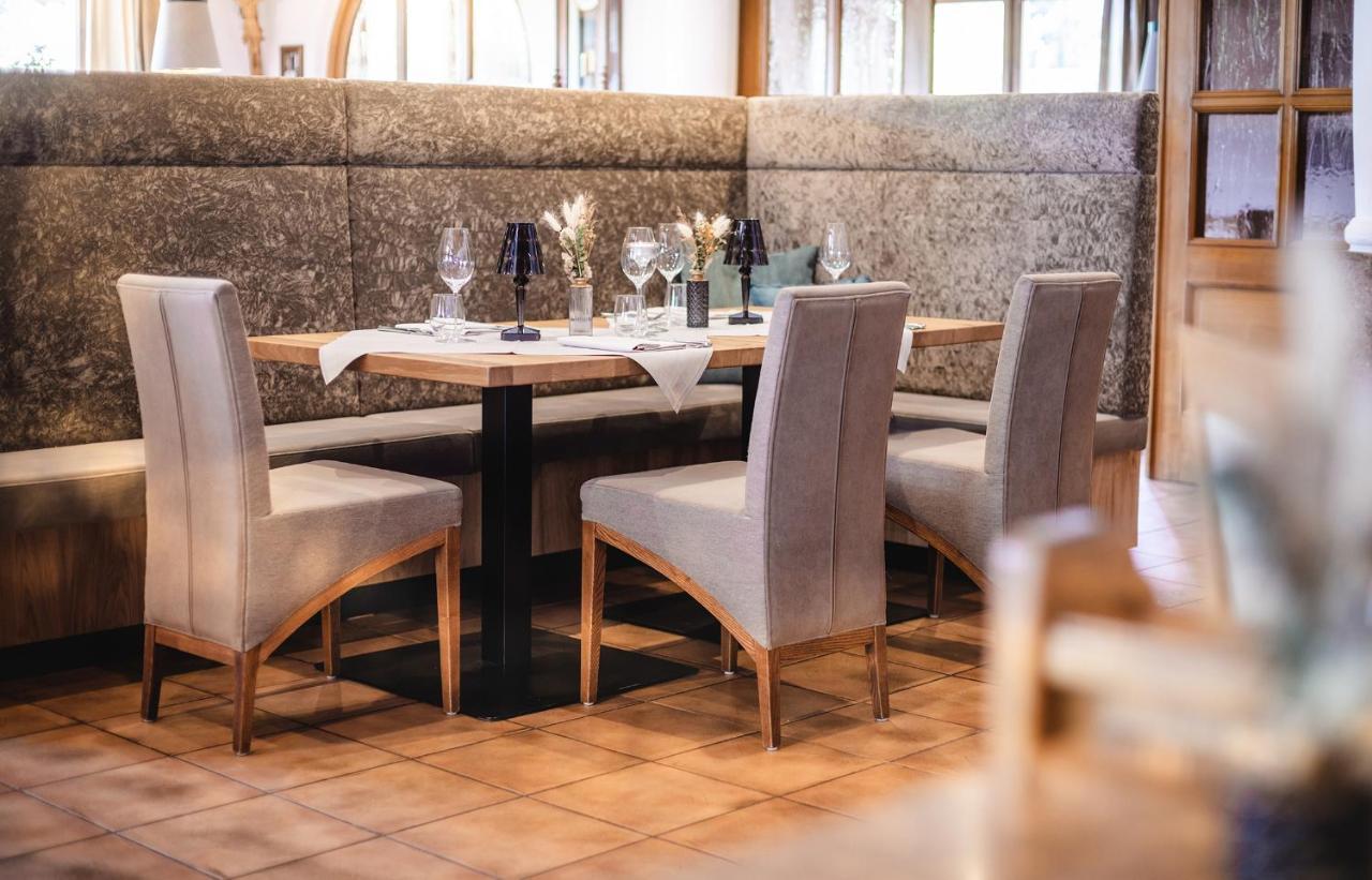 Hotel & Gasthaus Dresch Erl エクステリア 写真