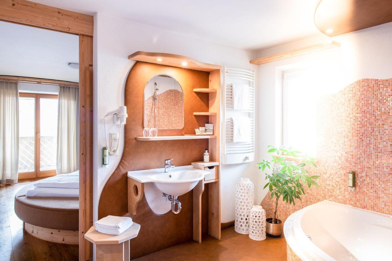 Hotel & Gasthaus Dresch Erl エクステリア 写真