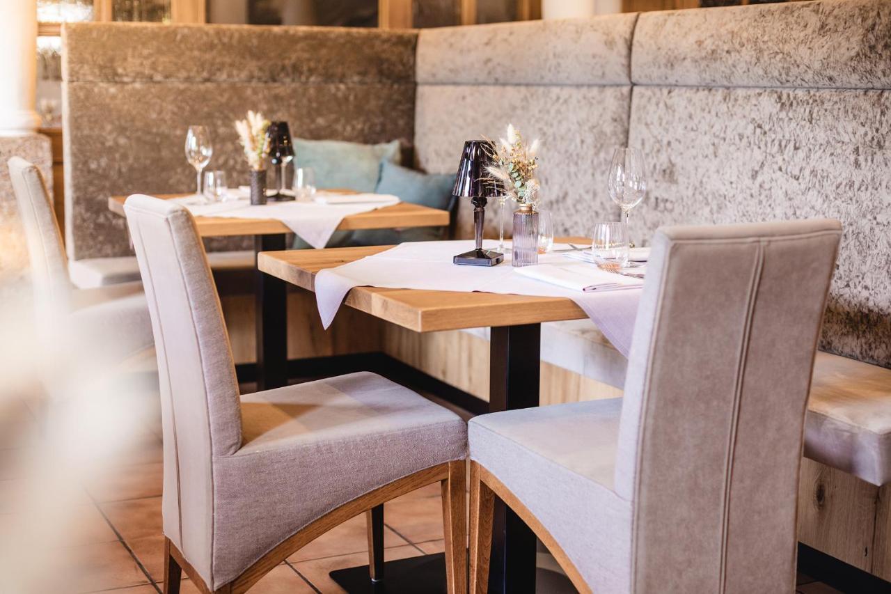 Hotel & Gasthaus Dresch Erl エクステリア 写真