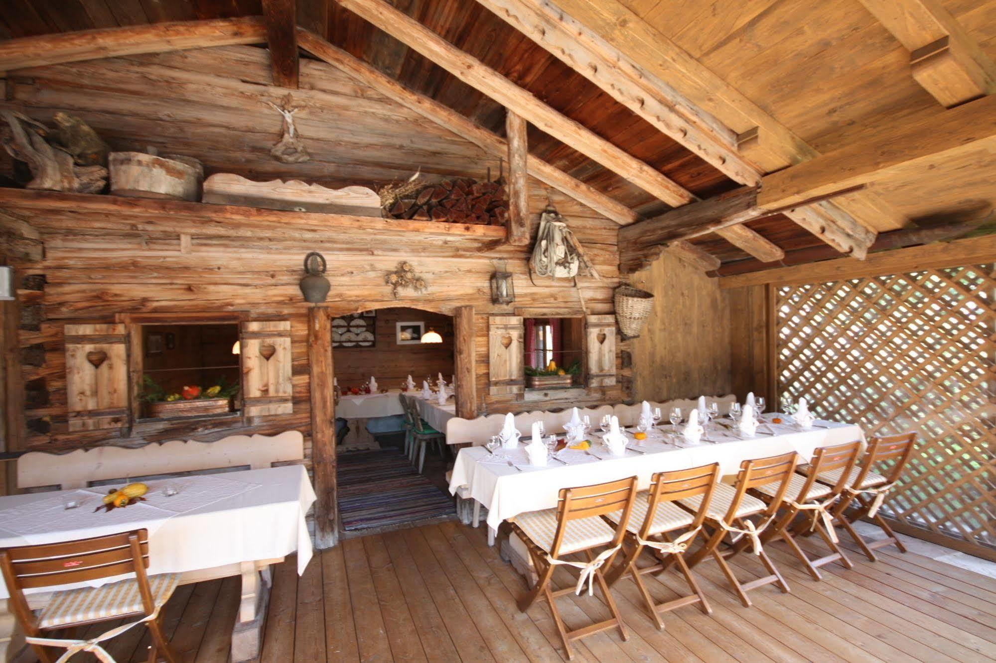 Hotel & Gasthaus Dresch Erl エクステリア 写真
